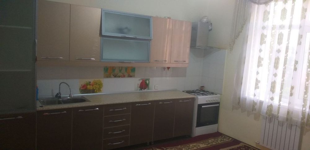 Divan, kreslo, stol-stul, gilamlar, kuxonniy mebel, salon jihozlari