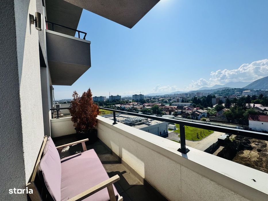 De închiriat apartament 3 camere priveliște deosebită