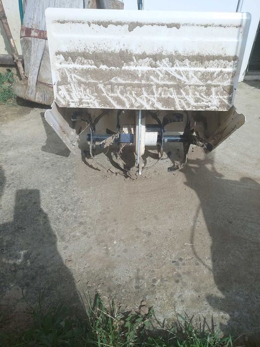 Accesoriu freza pentru motocositoare