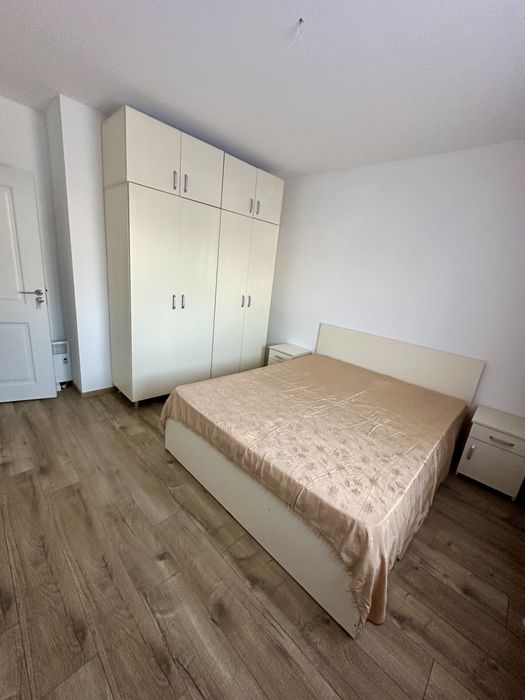 Inchiriez apartament 2 camere open space