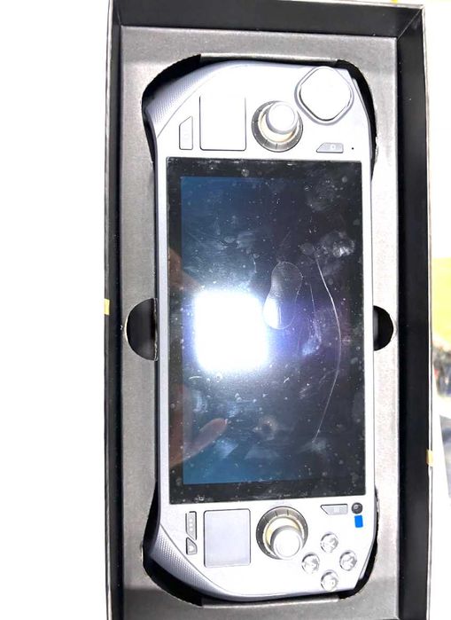 Consola Portabila ZOTAC Gaming Zone 512GB AMOLED - Reducere 500 Ron -