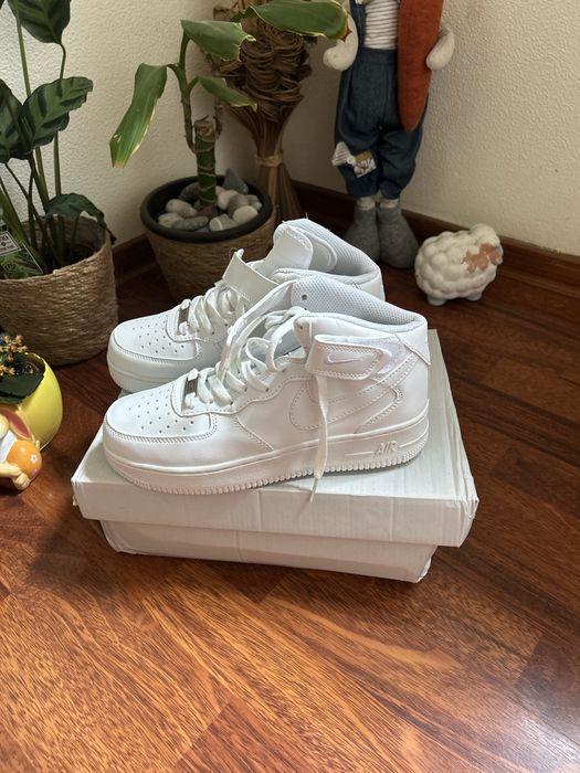 nike air force one mid marimea 40