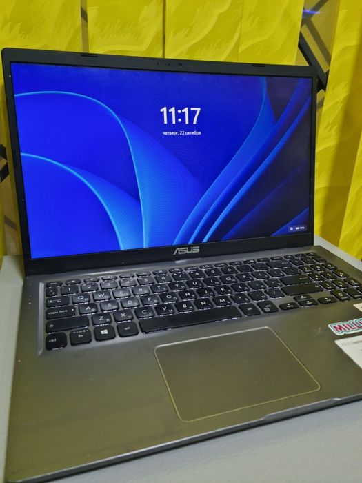 Ноутбук Asus core i-3-10