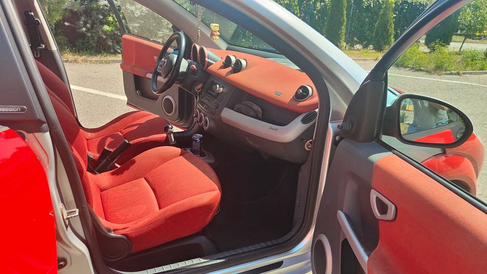 Vând autoturism Smart fourfour