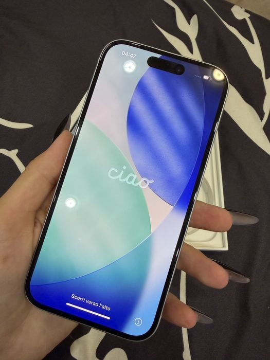iPhone 15, 256 гб, в идеальном состоянии