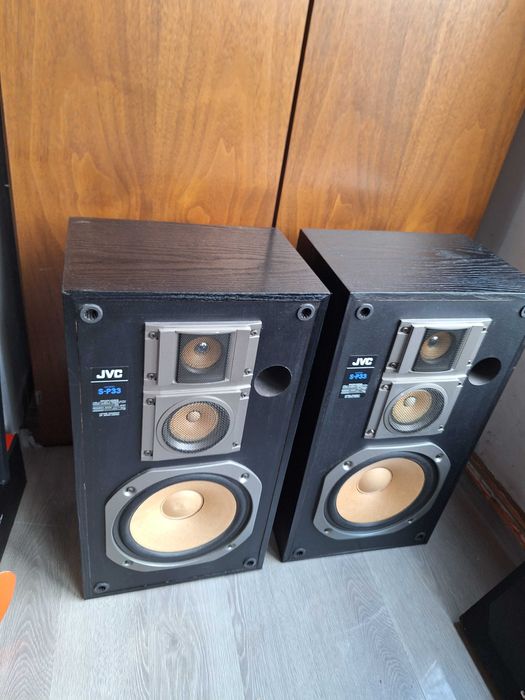 BOXE JVC S-P 33  in stare perfecta de functionare