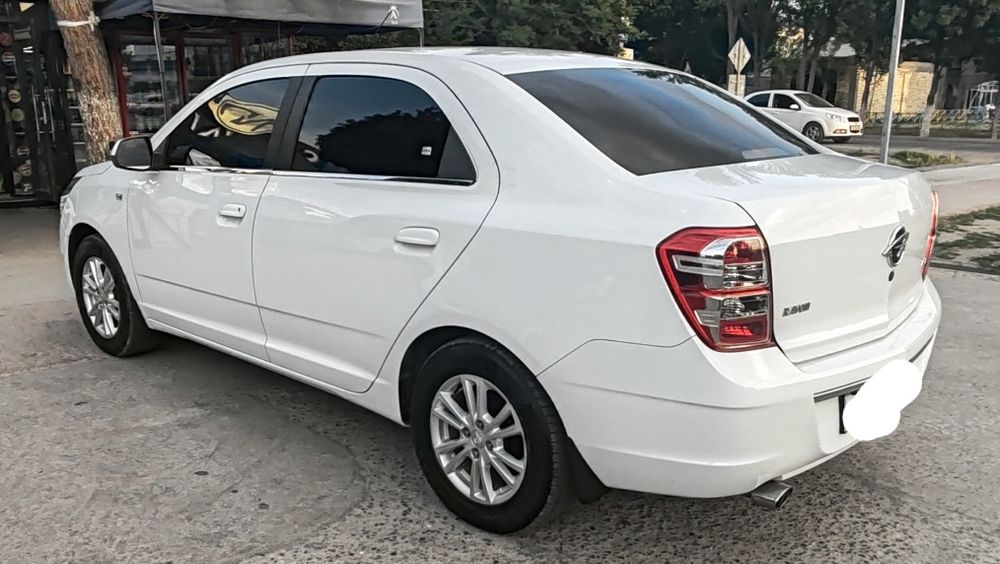 Chevrolet Cobalt 2017 — 4