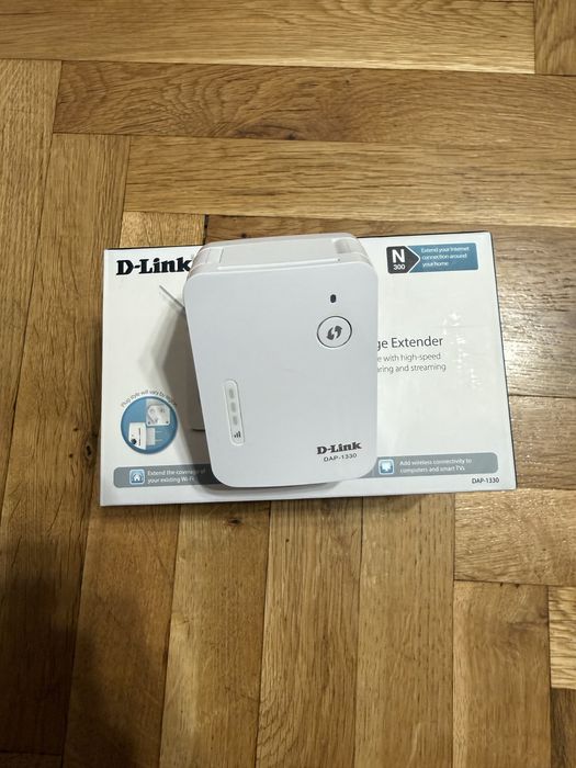 РУТЕР D-LINK DIR-825 E ROUTER и N300 Безжичен усилвател DAP-1330