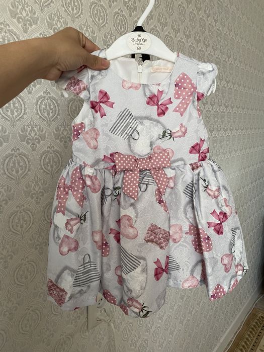 Продам очень красивое и пышное платье.