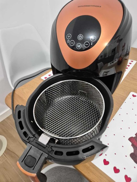 Air-fryer GourmetMaxx, afisaj digital, 7 programe presetate