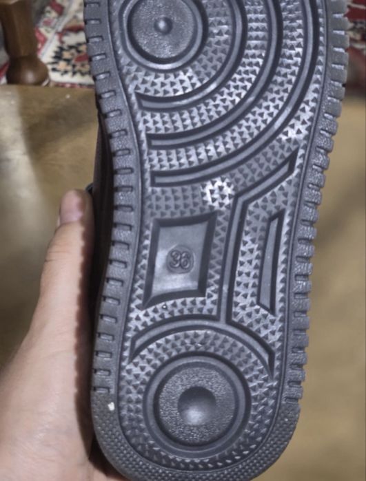 Кроссовки детские новые