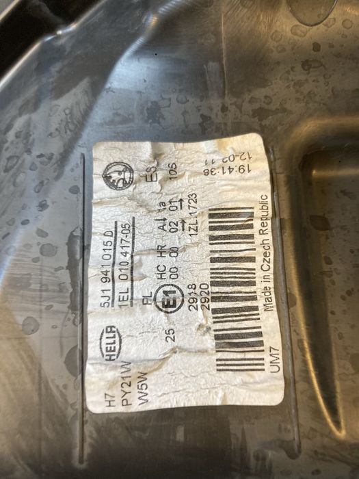 Оригинален ляв Фар за Шкода Фабиа 2 и Шкода Роомстер 2007- 2015г