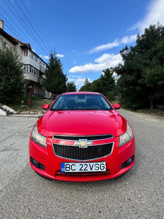 Vând Chevrolet Cruze LS