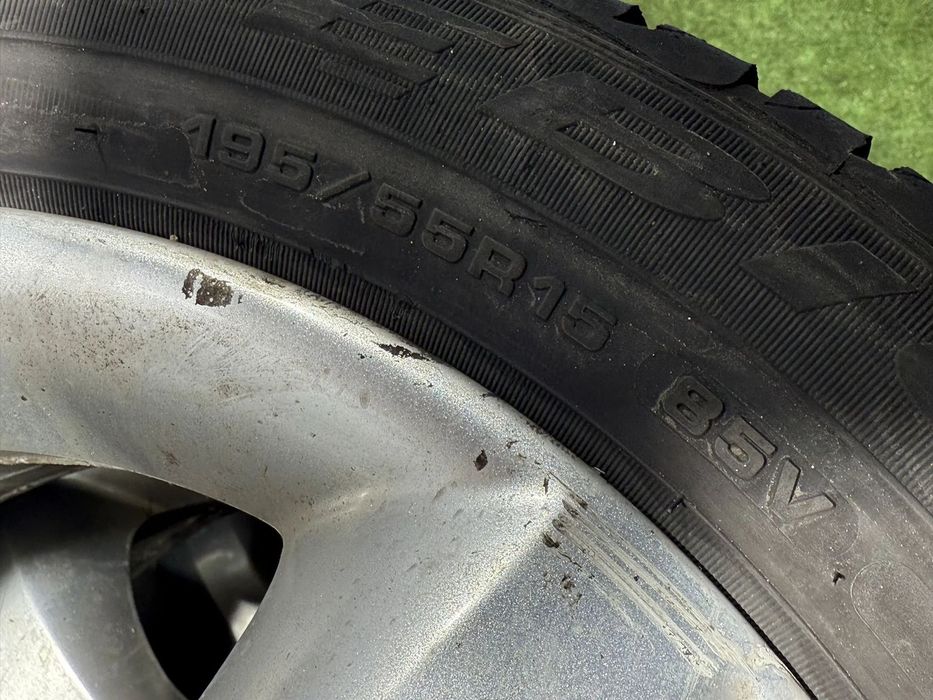 JANTE SKODA R15 / 5x100 / FABIA AMBIENTE II FAB / 195/55 R15 85V / 6JX15 ET43 / 5J0601025A+ CAUCIUCURI (X4)