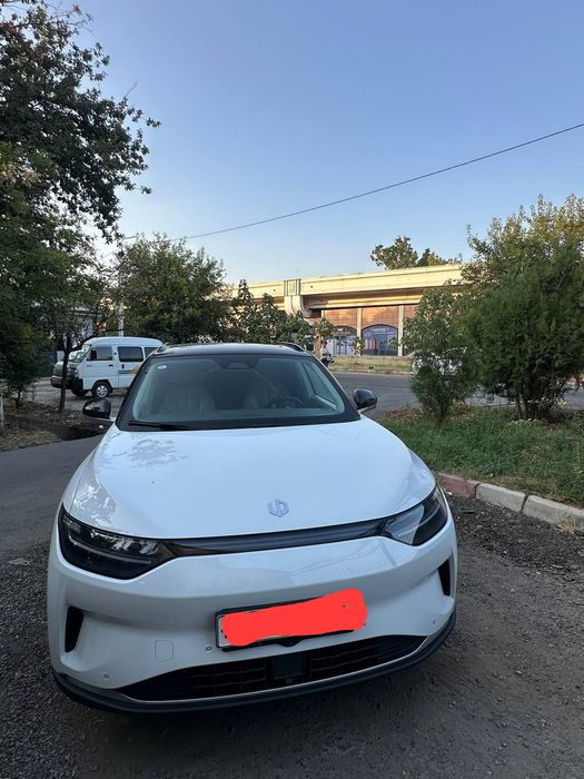 Продам электромобиль Leap Motor C11