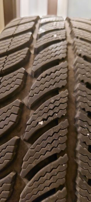 Debica Дебица 205/55/16 зимни DOT322