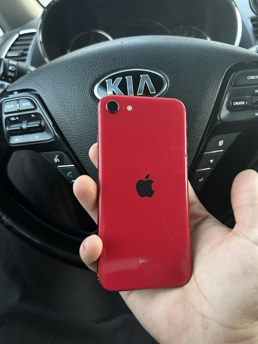 Продам Iphone se 64гб