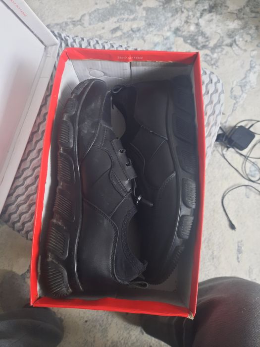 Мужские кроссовки BROG()