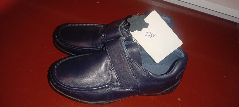 Ботинки зимние .туфли