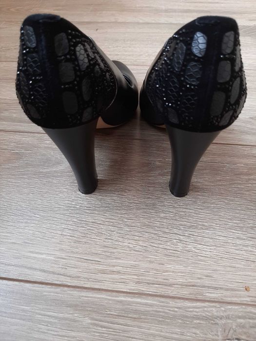 Оригинални обувки Sufinna, номер 36 в перфектно състояние