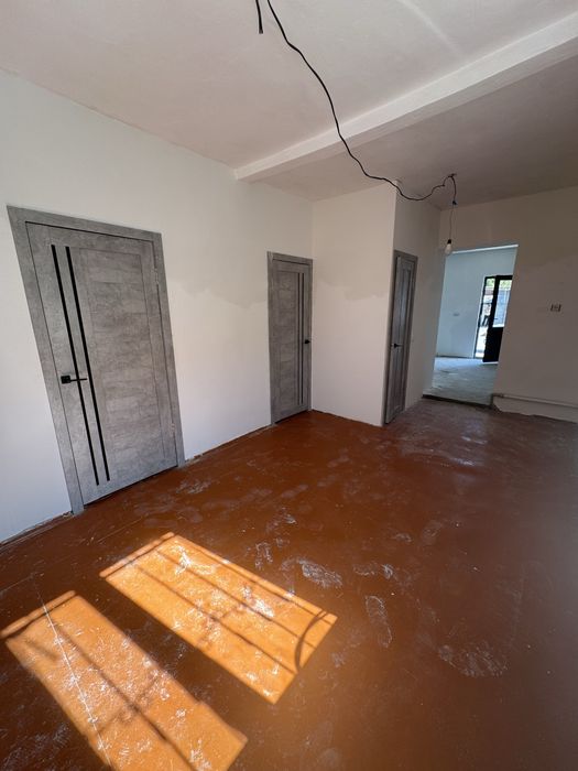 Продается коммерческое и жилое помещение