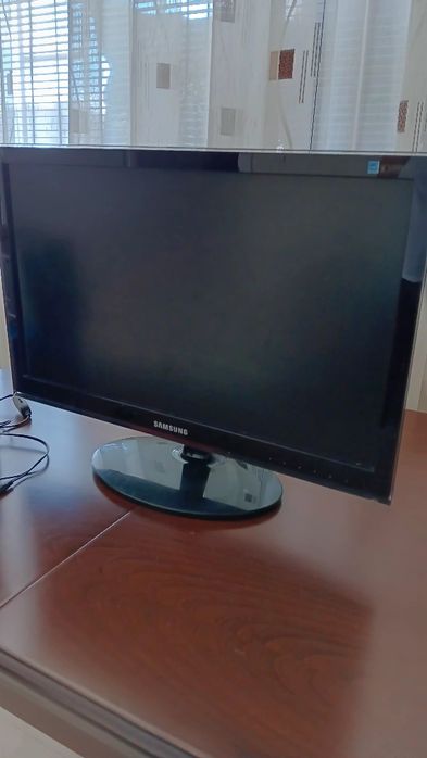 Монитор SAMSUNG - Р2350