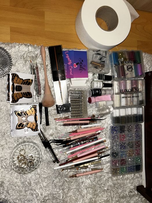 Produse unghii..