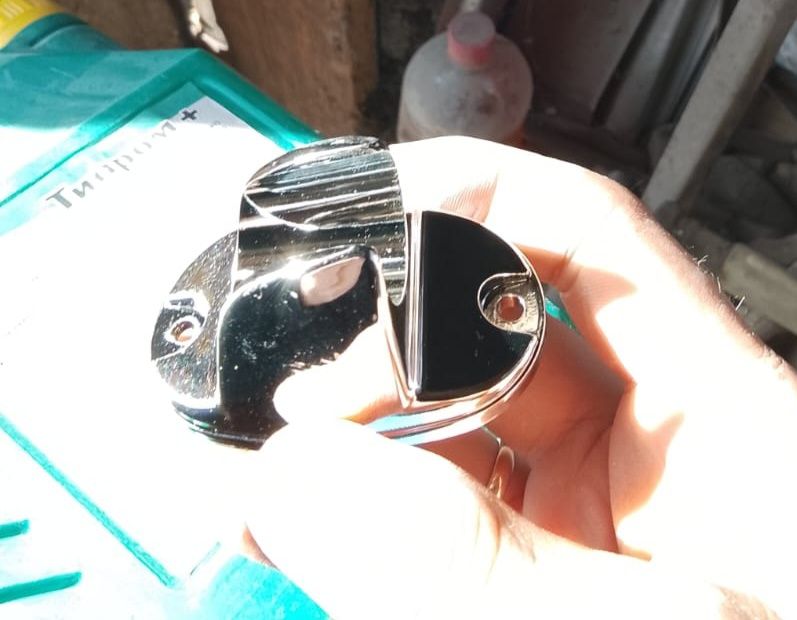 Продам держатели для душа