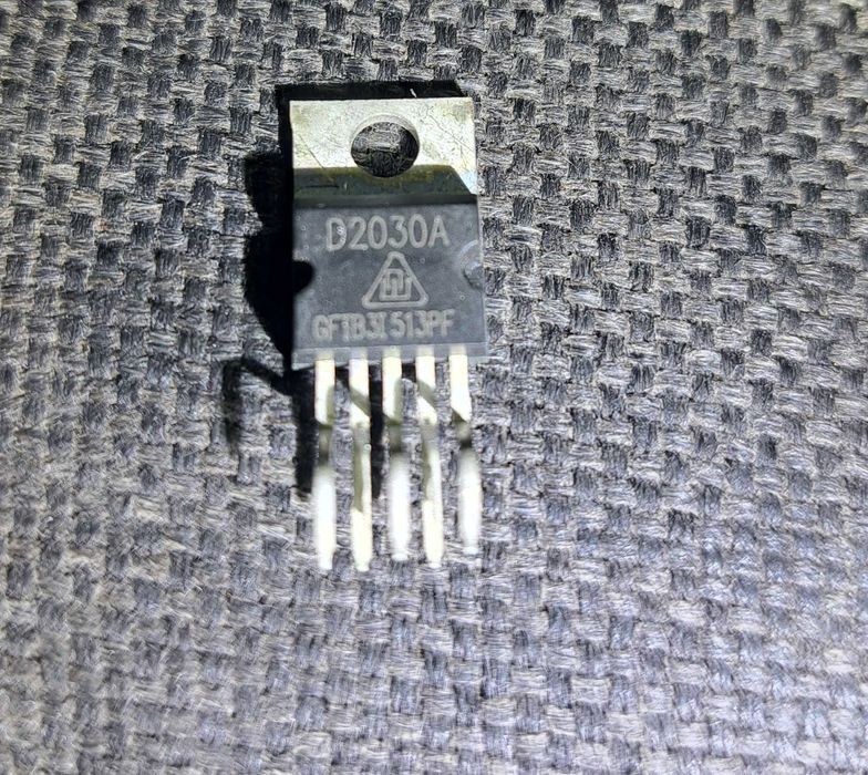 Микросхема Уселители Танзисторы