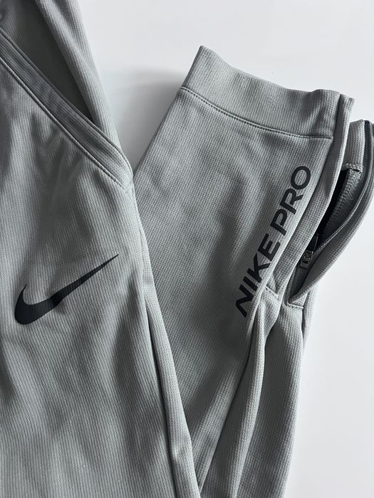 Pantaloni nike Pro original