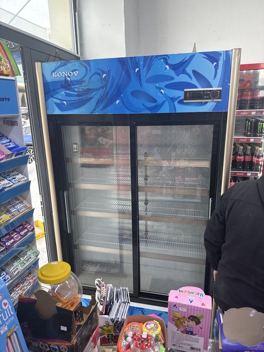 Холодильник для  магазина