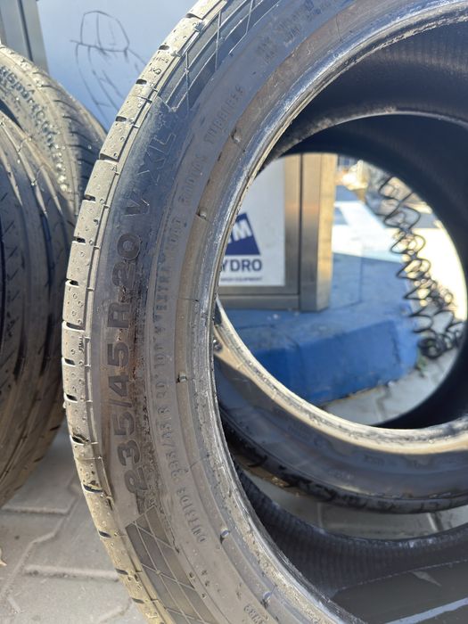 Anvelope Vara Continental 235/45 R20 DOT 2023