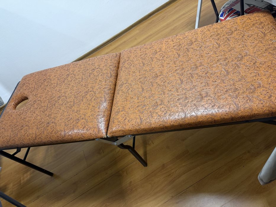 Продам кушетки в отличном состояни