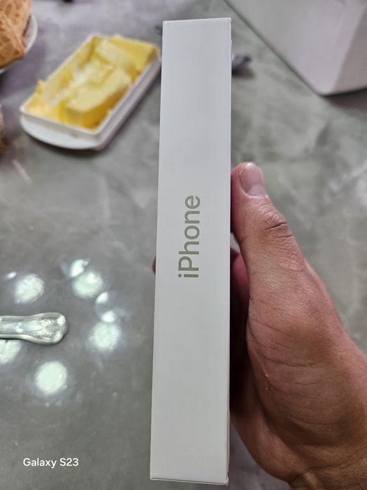 Продам IPhone 17, 256 gb
