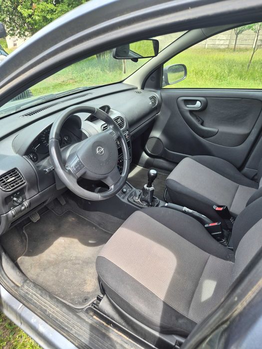 Opel corsa C 2004