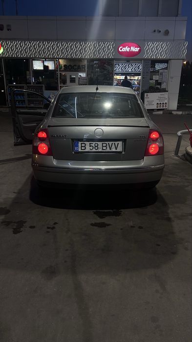 VOLKSWAGEN Passat 2004 — imagine 4