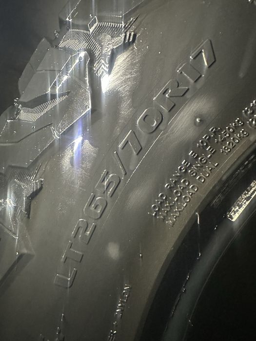 Шины 265/70R17 (4шт)