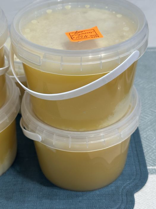 Натуральный башкирский липовый мёд.