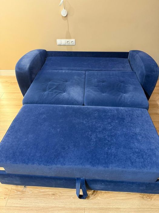 Продам диван в хорошем состоянии.