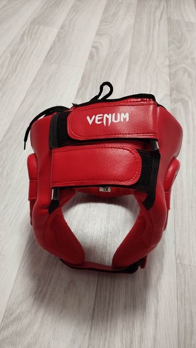 Шлем для единоборств