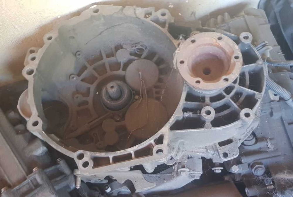 Cutie viteze Amortizor Planetara Fuzeta VW Passat B6 B7 Skoda 2.0 Tdi