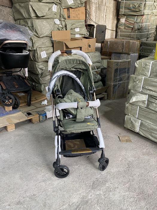 Продается коляска новая с браком