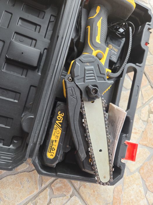 Vand mini drujba brushless in stare foarte buna  + 2 acumulatori 36 V.