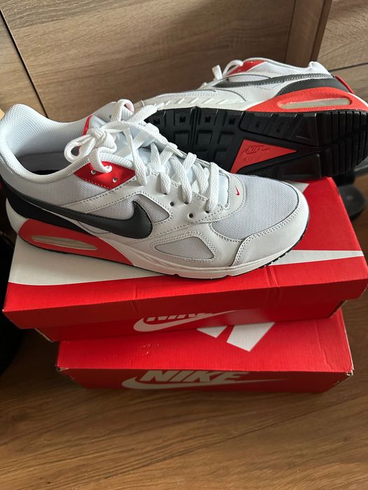 Nike AIRMAX маратонки