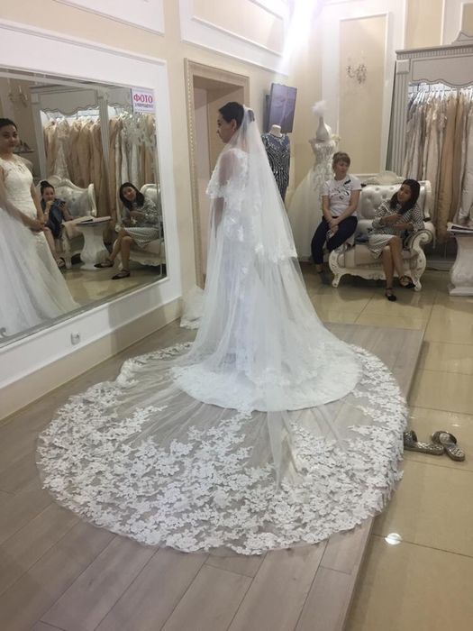 Продаю шикарное свадебное платье