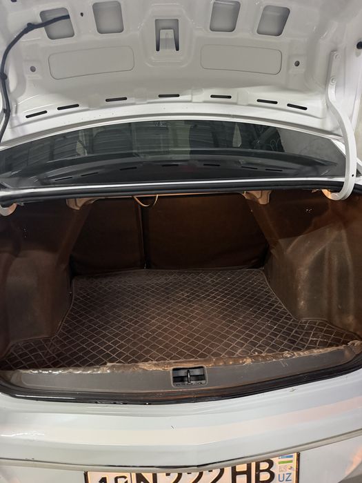 Cobalt 2024 yil 10900km probeg