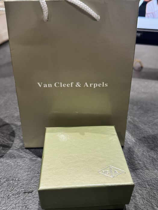 Позлатени гривни 750/18К