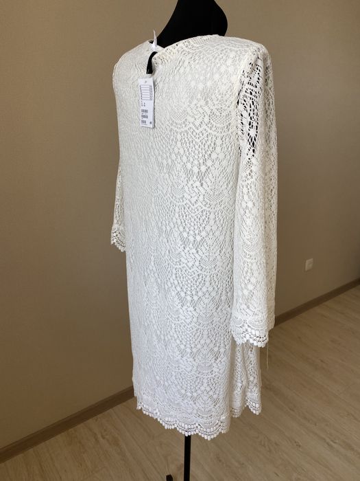 Кружевное платье