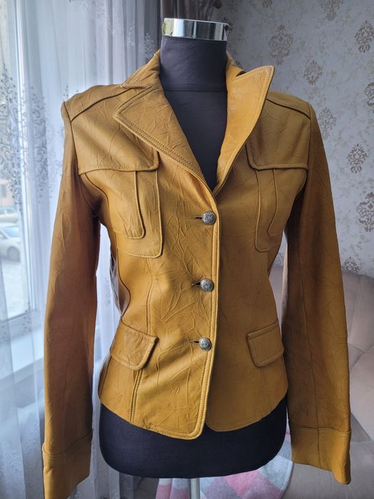 Пиджак кожаный, женский.