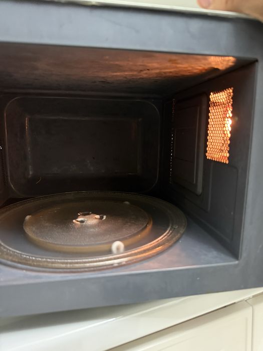 продаю микроволновку LG